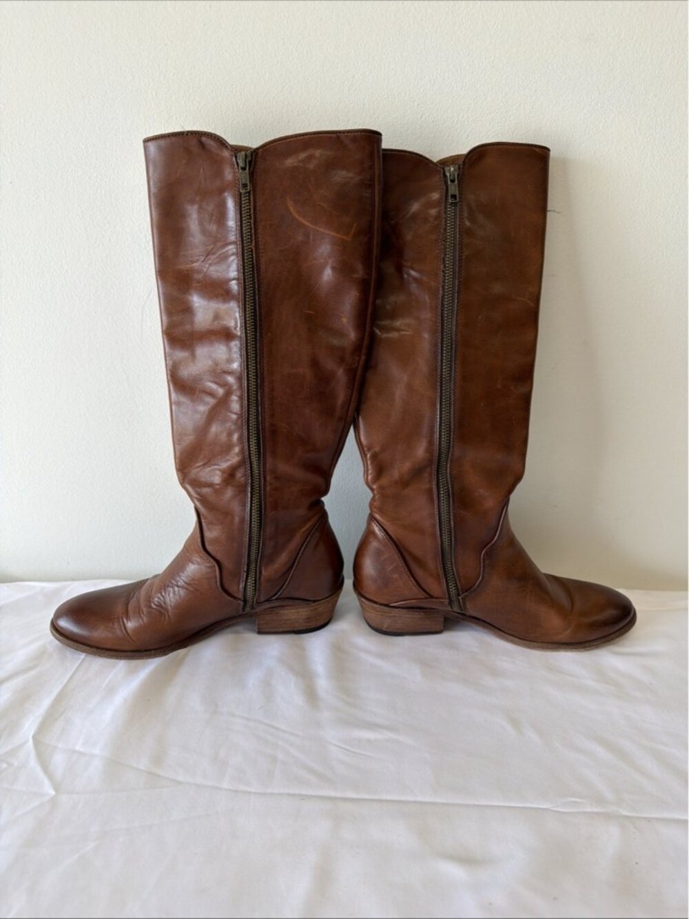 Frye Carson Tall Riding Boots Women’s 9M Brown Leather Knee High Zip Boho